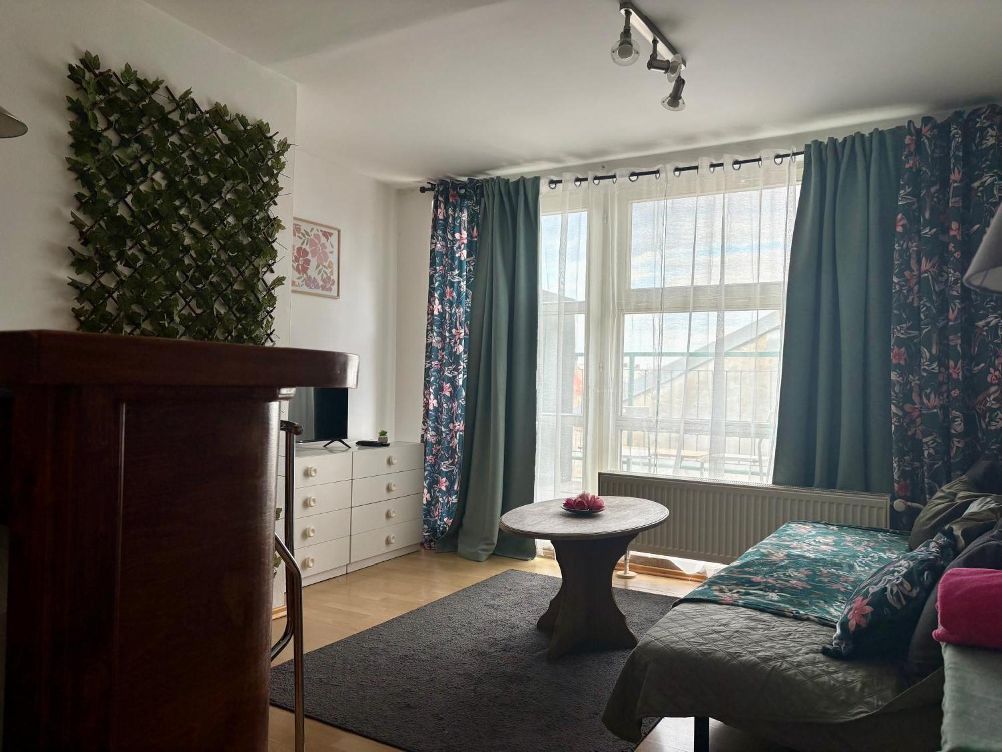 Romantic Getaway In Oldtown With Perfect View Bratislava