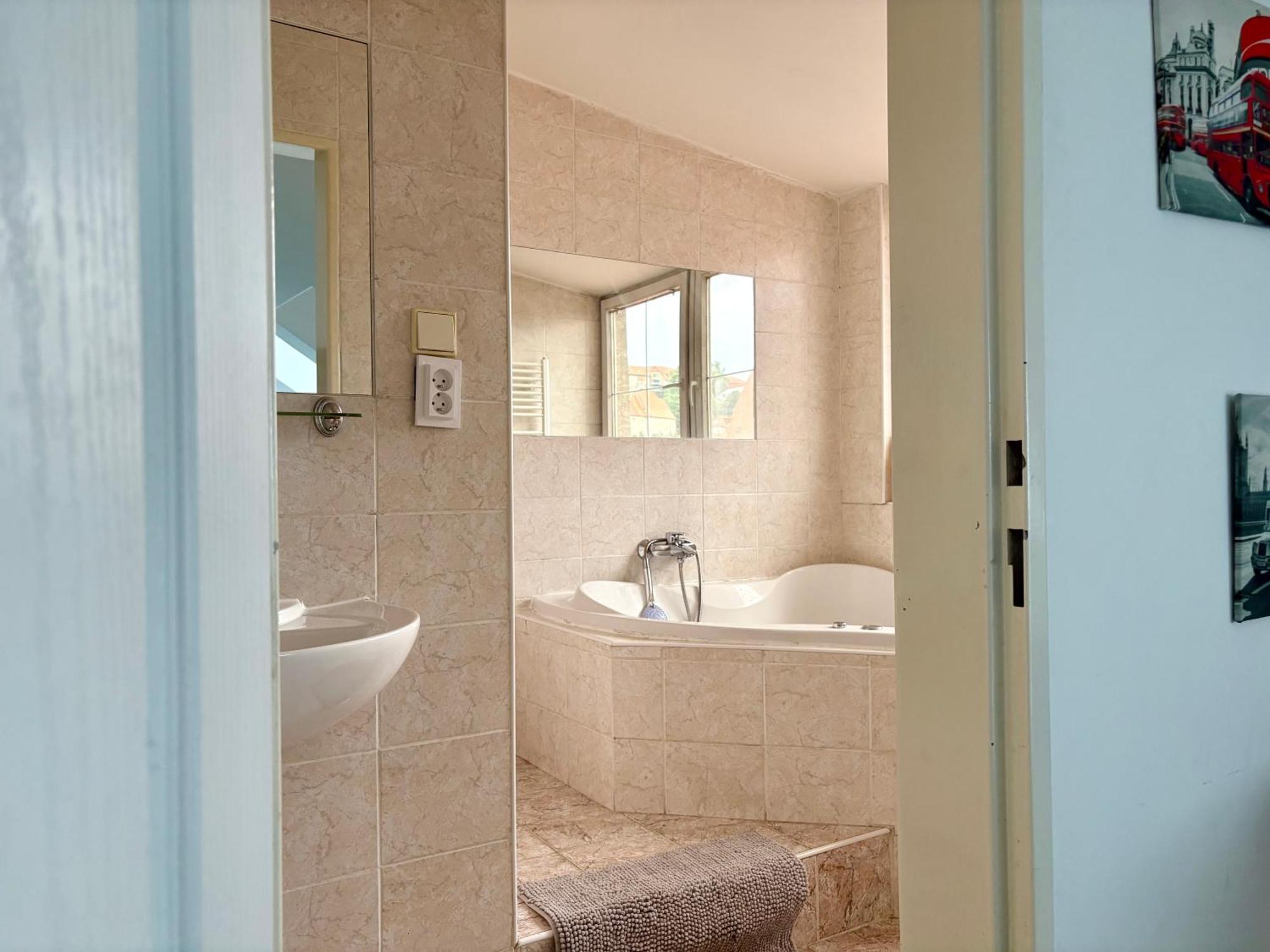 Romantic Getaway In Oldtown With Perfect View Apartmán Bratislava